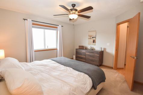 3018 32 Street S Fargo ND 58103