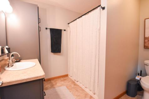 3018 32 Street S Fargo ND 58103