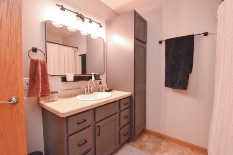 3018 32 Street S Fargo ND 58103