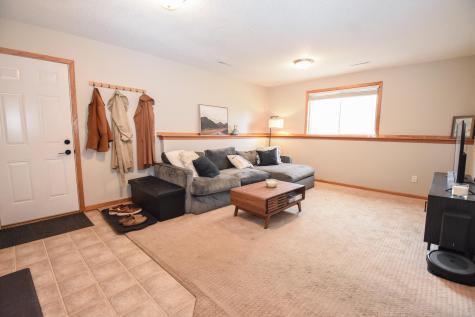3018 32 Street S Fargo ND 58103