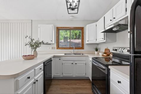 3054 Wilder Street N Roseville MN 55113