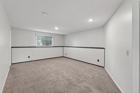 3054 Wilder Street N Roseville MN 55113