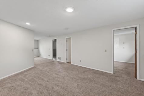 3054 Wilder Street N Roseville MN 55113