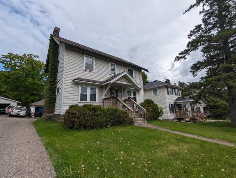 215 W Arrowhead Road Duluth MN 55803