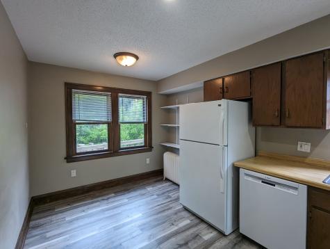 215 W Arrowhead Road Duluth MN 55803
