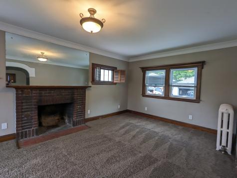 215 W Arrowhead Road Duluth MN 55803