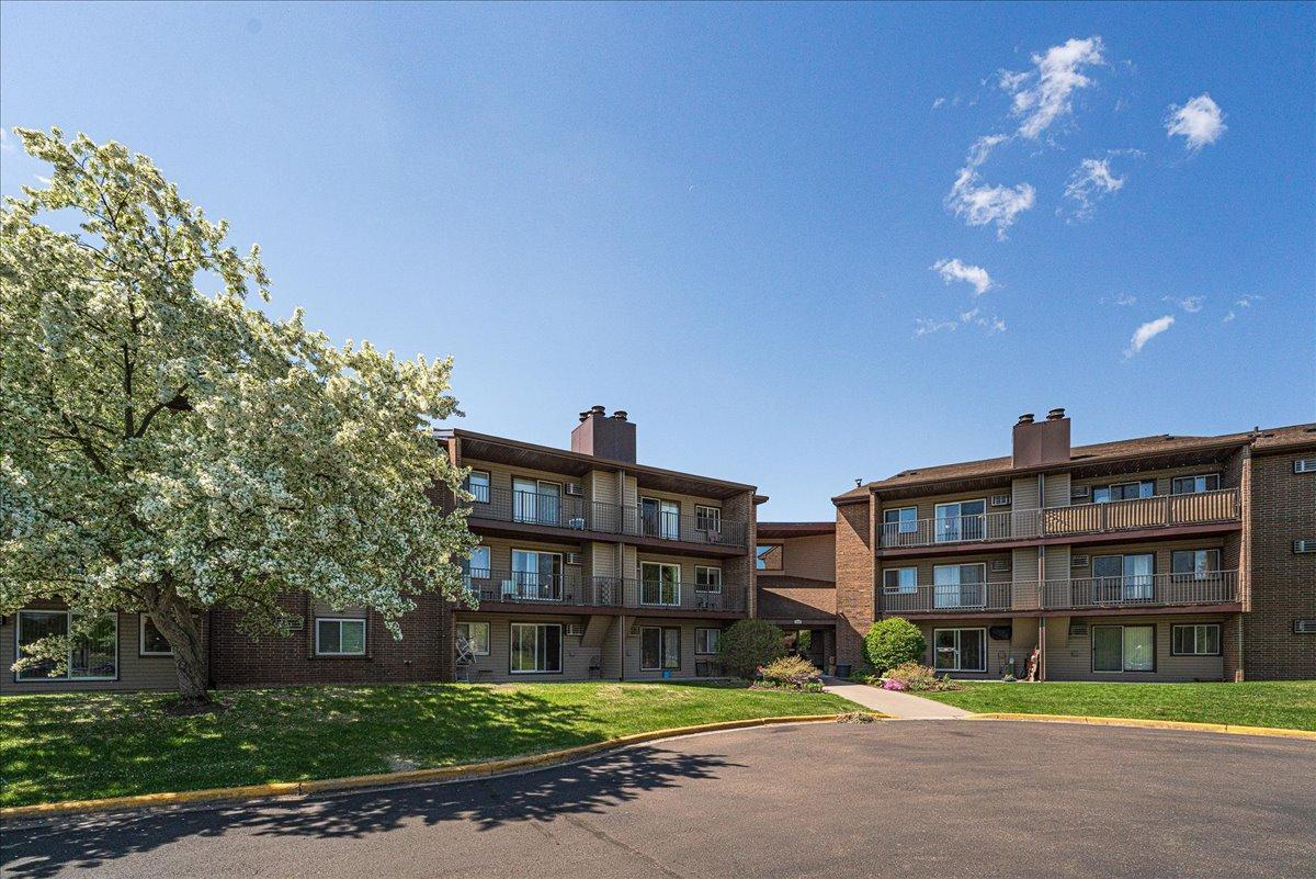 3440 Golfview Drive Eagan MN 55123