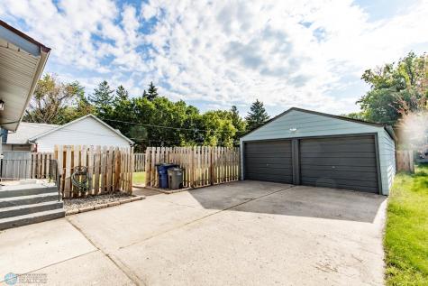 804 17th Street N Moorhead MN 56560