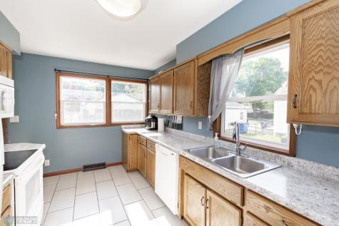 804 17th Street N Moorhead MN 56560