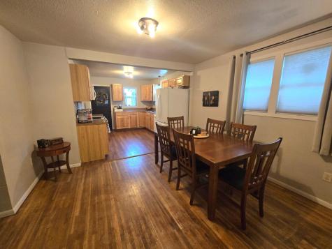 300 E 2nd Avenue S Cavalier ND 58220