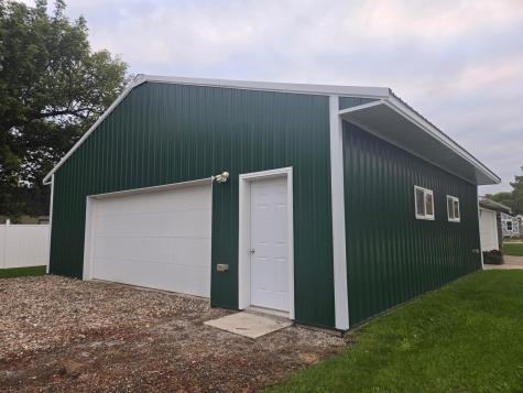 300 E 2nd Avenue S Cavalier ND 58220