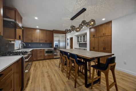 825 Park Drive S Fargo ND 58103