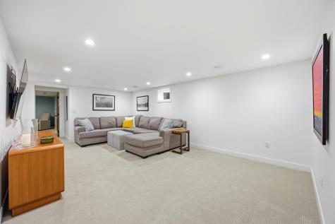 825 Park Drive S Fargo ND 58103