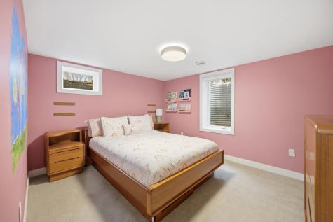 825 Park Drive S Fargo ND 58103