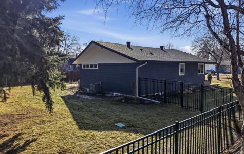 825 Park Drive S Fargo ND 58103