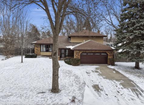 318 Dale Avenue Moorhead MN 56560