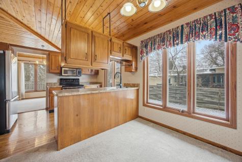 318 Dale Avenue Moorhead MN 56560