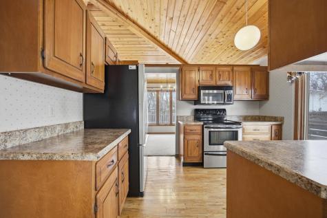 318 Dale Avenue Moorhead MN 56560