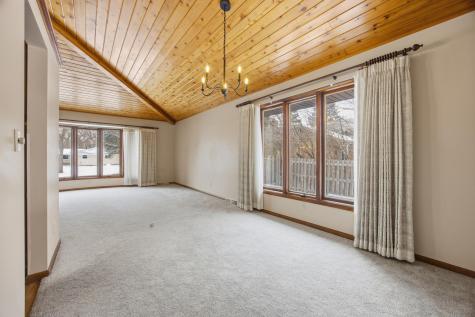 318 Dale Avenue Moorhead MN 56560