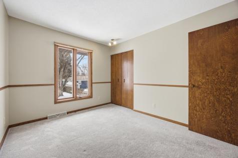 318 Dale Avenue Moorhead MN 56560