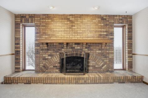 318 Dale Avenue Moorhead MN 56560