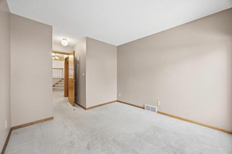 318 Dale Avenue Moorhead MN 56560