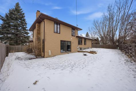 318 Dale Avenue Moorhead MN 56560