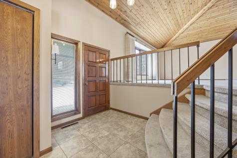 318 Dale Avenue Moorhead MN 56560