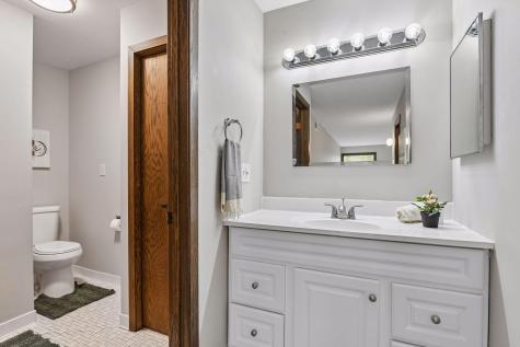 6115 Lincoln Drive Edina MN 55436