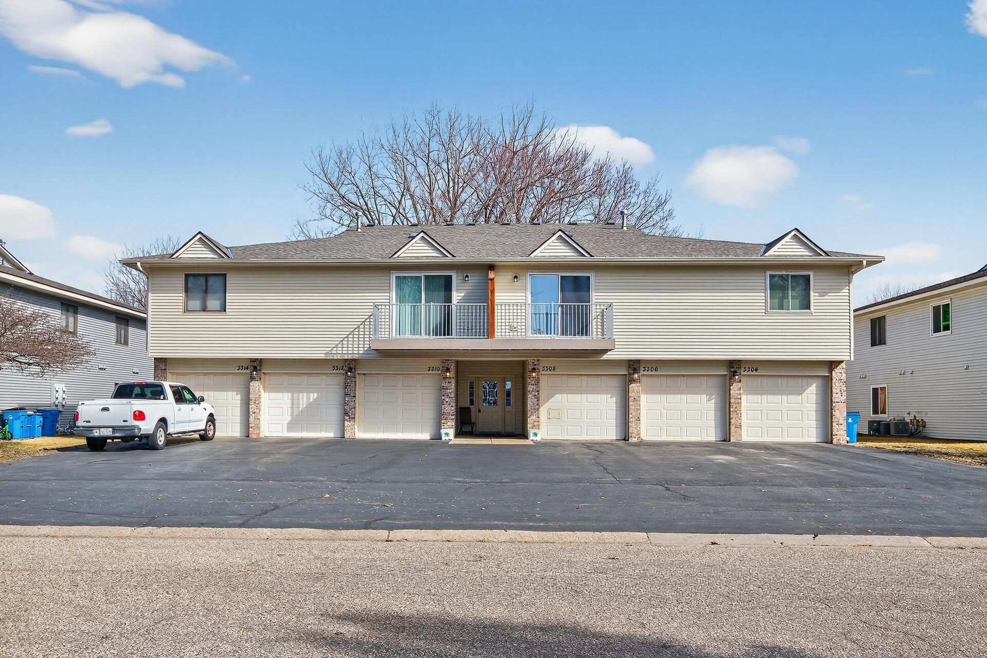 3306 Greenbrier Street Vadnais Heights MN 55127