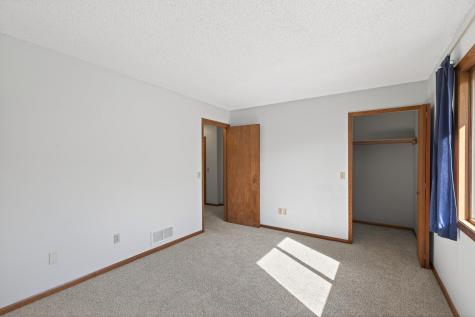 3306 Greenbrier Street Vadnais Heights MN 55127