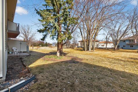 3306 Greenbrier Street Vadnais Heights MN 55127