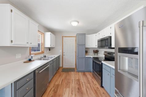 8226 Hillside Trail S Cottage Grove MN 55016