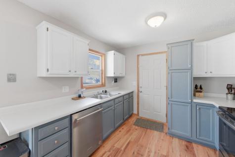 8226 Hillside Trail S Cottage Grove MN 55016