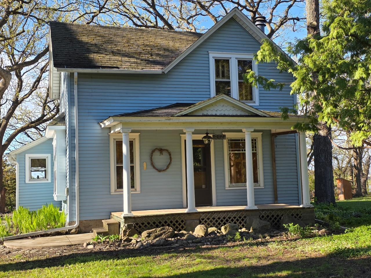809 7th Avenue NW Waseca MN 56093