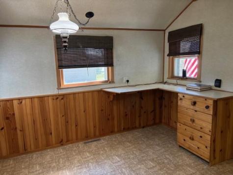 809 7th Avenue NW Waseca MN 56093