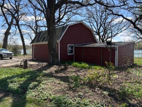 809 7th Avenue NW Waseca MN 56093