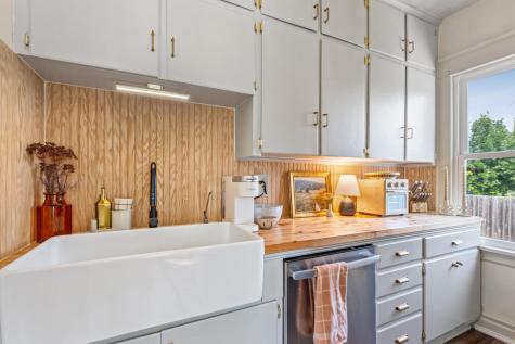 306 Center Avenue E Dilworth MN 56529