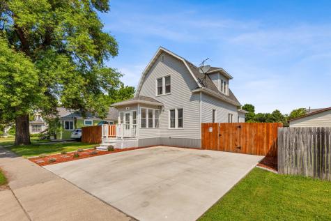 306 Center Avenue E Dilworth MN 56529