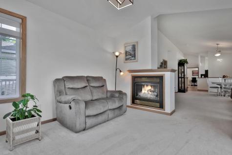 180 Wedgewood Drive Mahtomedi MN 55115