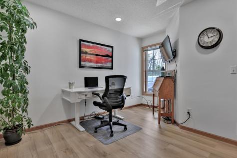 180 Wedgewood Drive Mahtomedi MN 55115