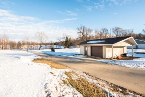 1808 E Lake Geneva Road NE Alexandria MN 56308