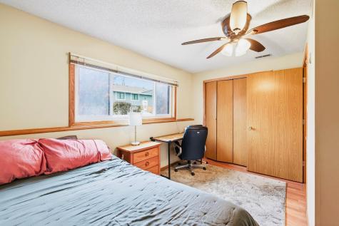 1272 Ferndale Street N Maplewood MN 55119
