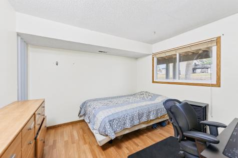 1272 Ferndale Street N Maplewood MN 55119
