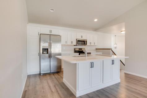 1453 69th Avenue S Fargo ND 58104