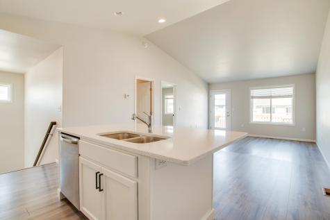 1453 69th Avenue S Fargo ND 58104