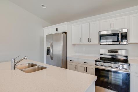1453 69th Avenue S Fargo ND 58104