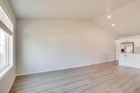 1453 69th Avenue S Fargo ND 58104