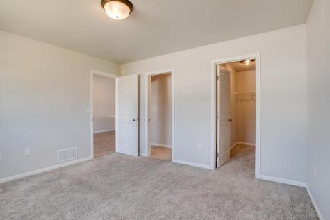 1453 69th Avenue S Fargo ND 58104