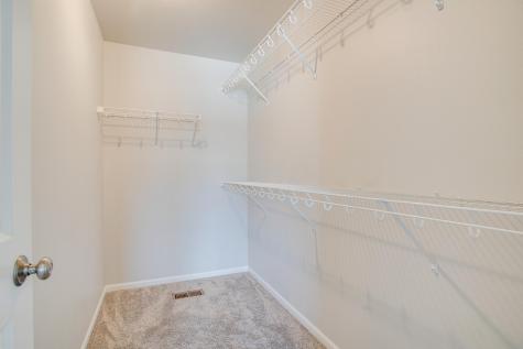 1453 69th Avenue S Fargo ND 58104